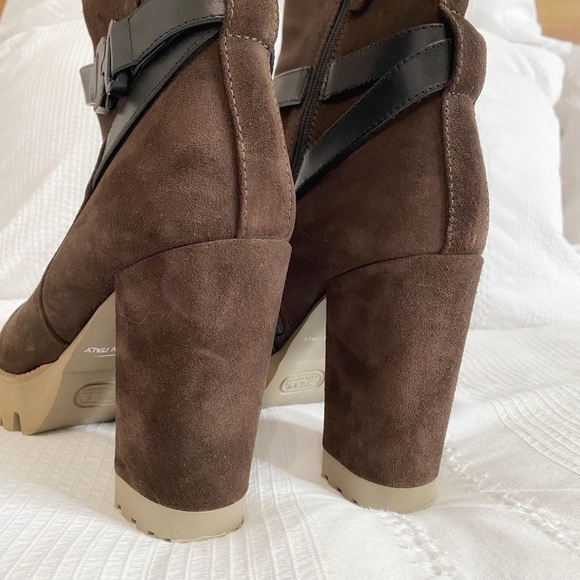 LA CANADIENNE BROWN SUEDE BLACK LEATHER STRAP CHUNKY TAN HEELED BOOTIES - 41 - Picture 8 of 10